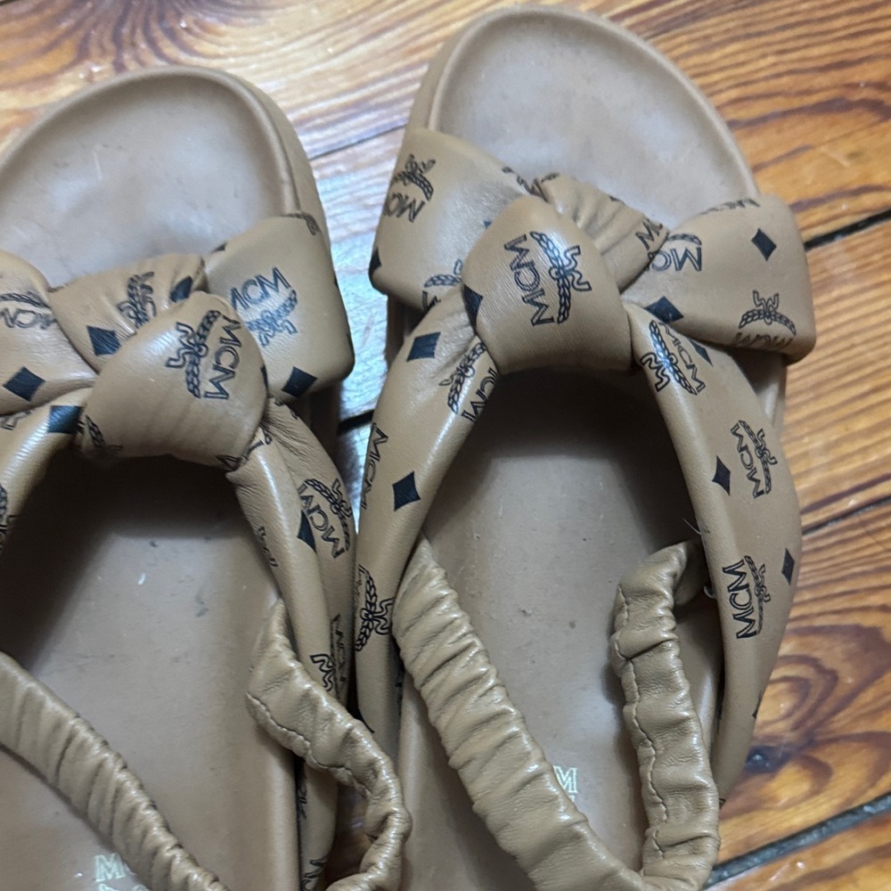 MCM Brown Sandals with Logo Bow
